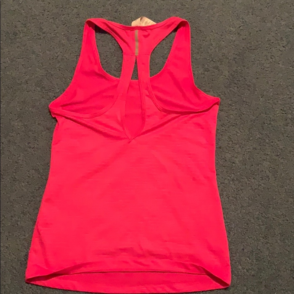 Women’s New Balance Tank Top - Picture 2 of 2